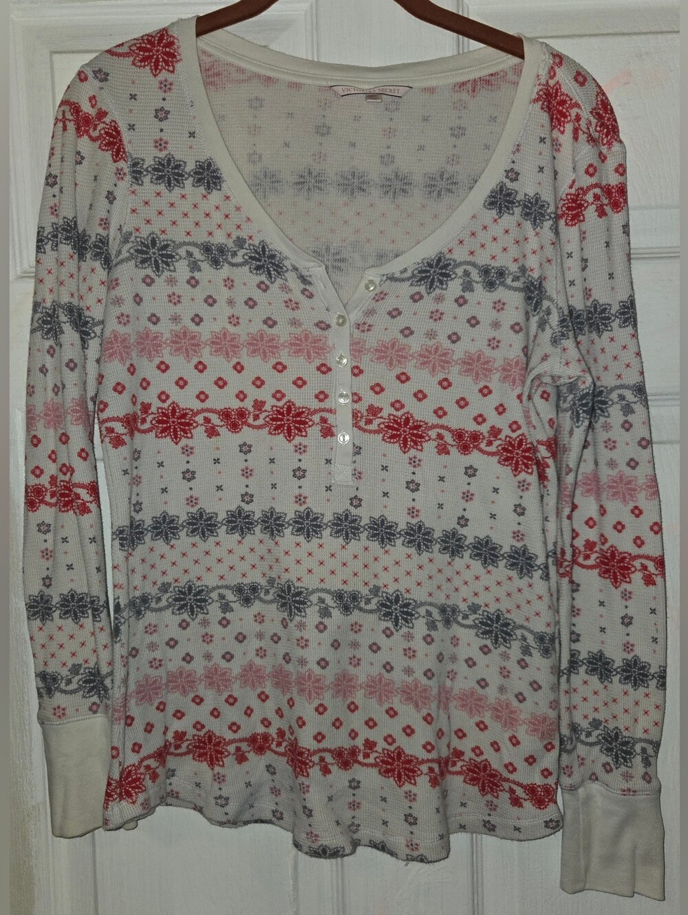 Victoria's Secret White LS With Winter Theme Sz M
